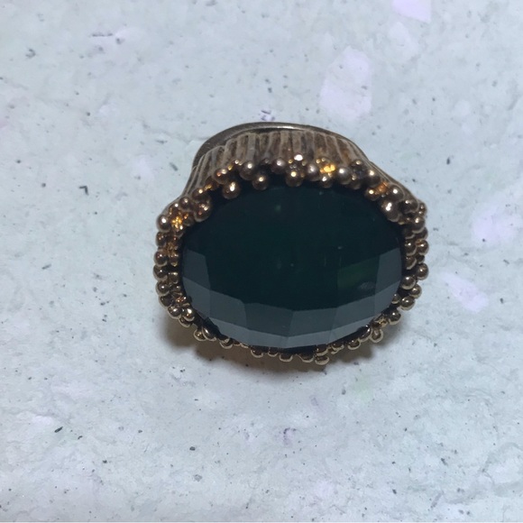 Gold Tone Brutalist Jade Faceted Costume Gem Statement Ring 1.25”x1.25” Sz 7.5 - Picture 5 of 11